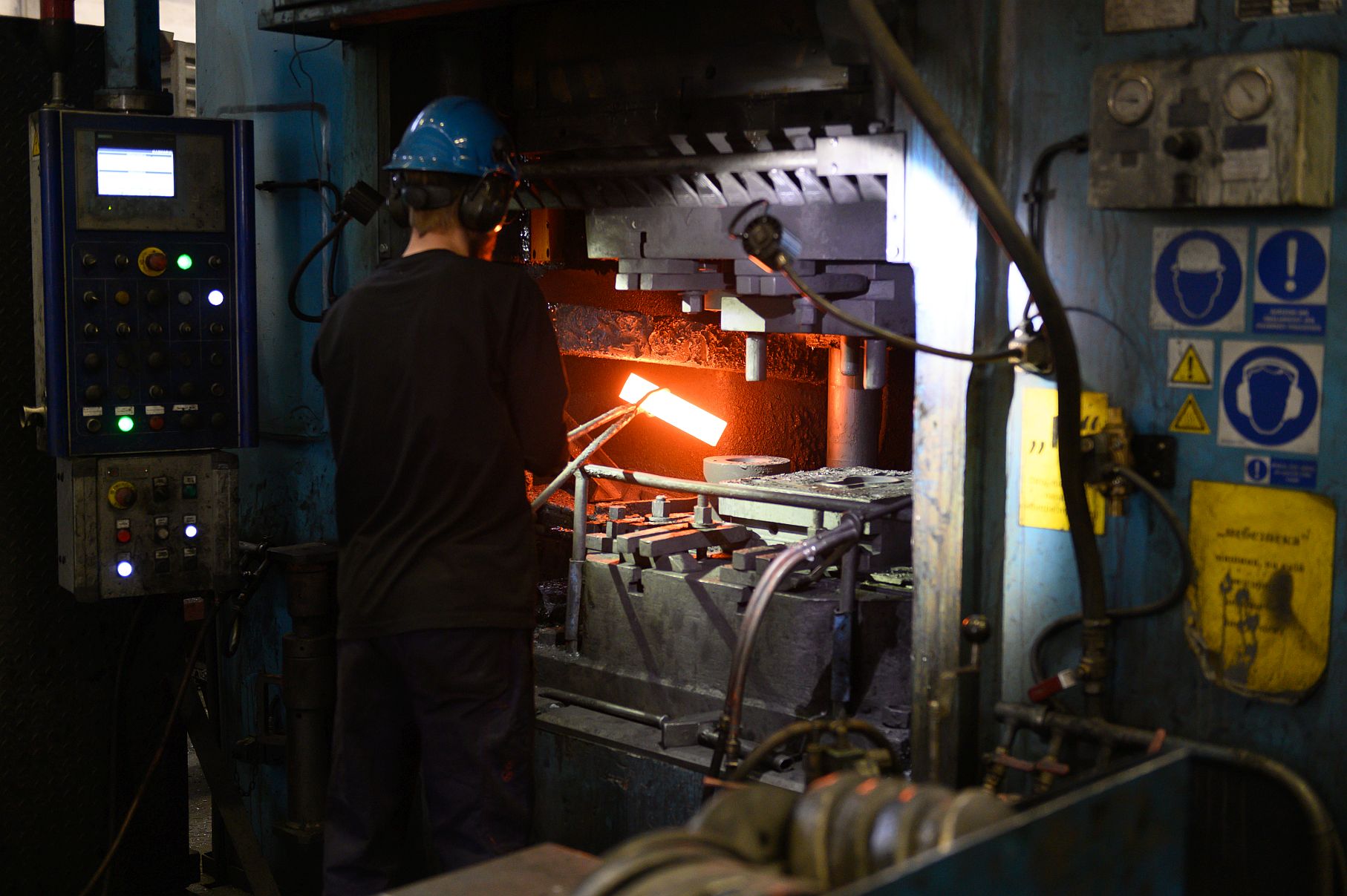 Operátor kovací linky